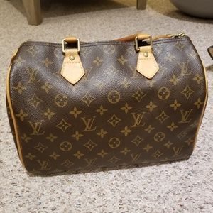 Barely used Louis Vuitton Speedy 30